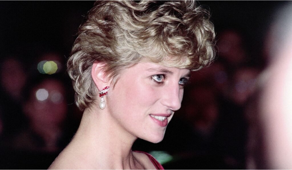 lady di the crown urbanda