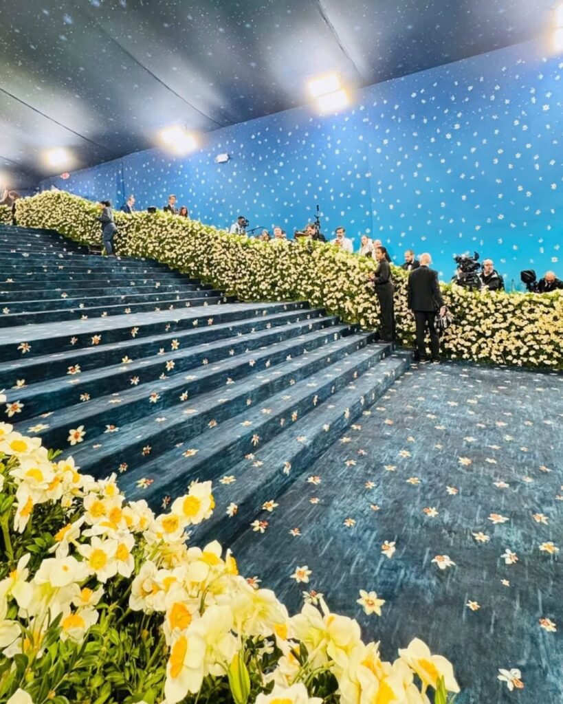First look de la alfombra azul de la MET Gala 2025 / Créditos: Instagram MET Gala. 