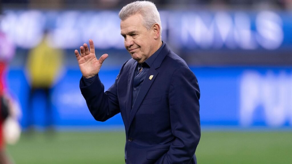 Javier Aguirre busca crear una nueva gelación de nuevos futbolistas.